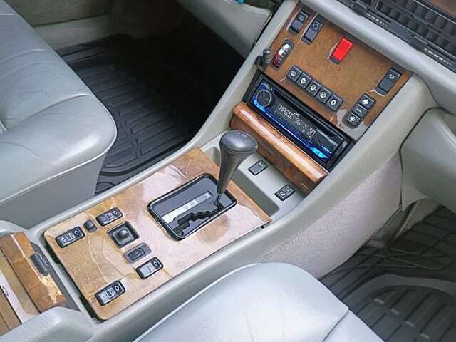 1991 Mercedes-Benz 560-Class 560 SEC
