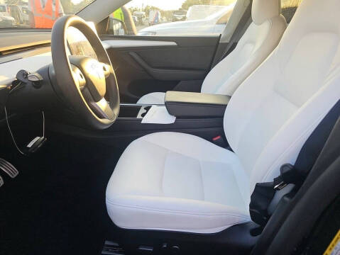 2025 Tesla Model Y Performance