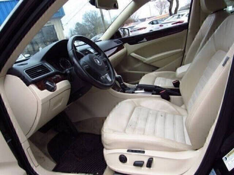 2013 Volkswagen Passat SEL