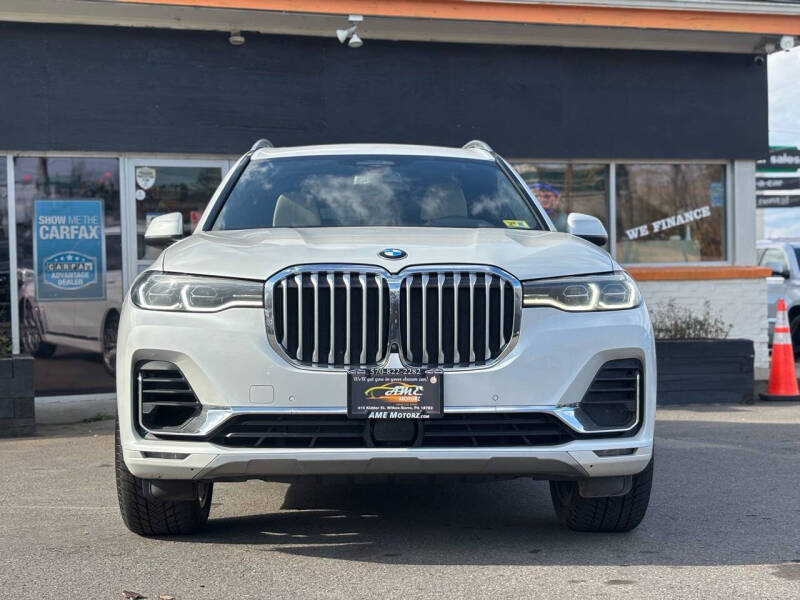 2022 BMW X7 40i photo 3