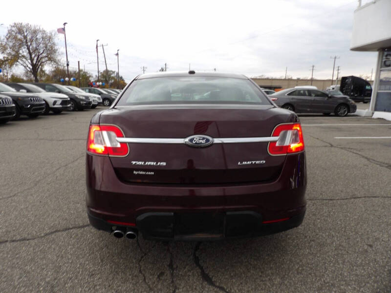 2011 Ford Taurus Limited