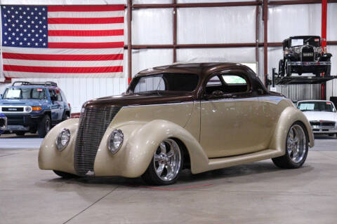 1937 Ford Coupe