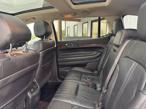 2019 Lincoln MKT Reserve