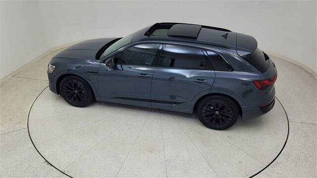 2024 Audi Q8 e-tron quattro Prestige