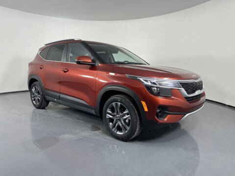 2023 Kia Seltos for sale at PHIL SMITH AUTOMOTIVE GROUP - Toyota Kia of Vero Beach in Vero Beach FL