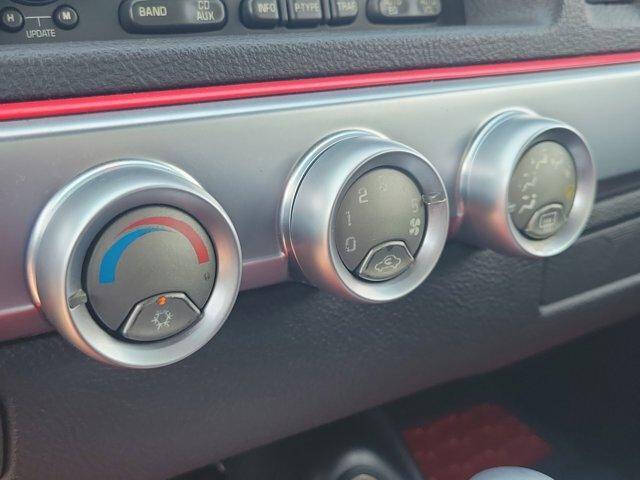 2003 Chevrolet SSR LS