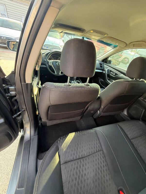 2017 Nissan Altima 2.5 SV