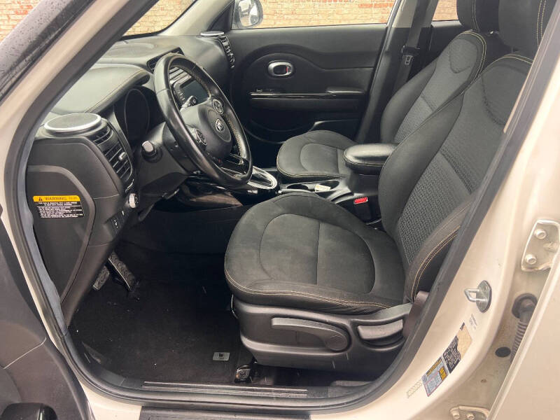 2015 Kia Soul +