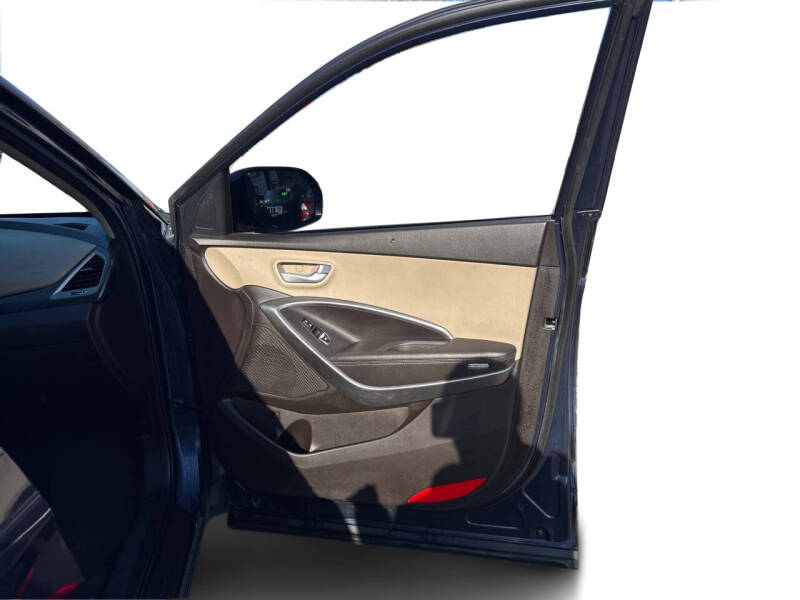 2017 Hyundai Santa Fe SE