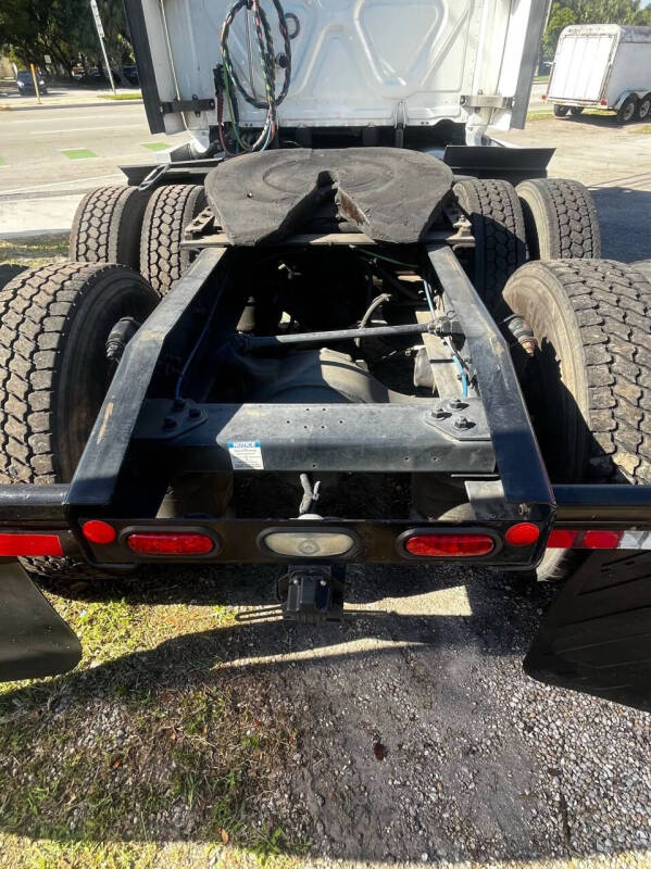 2020 Freightliner Cascadia