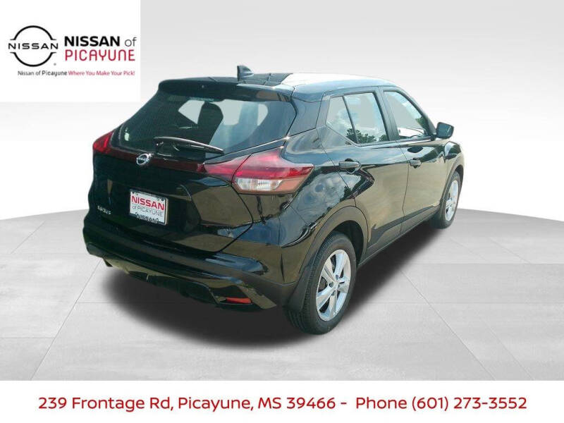 2025 Nissan Kicks Play S