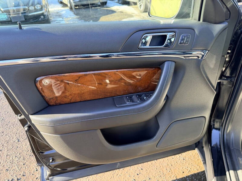 2016 Lincoln MKS EcoBoost