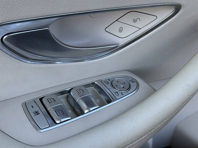 2018 Mercedes-Benz E-Class 31