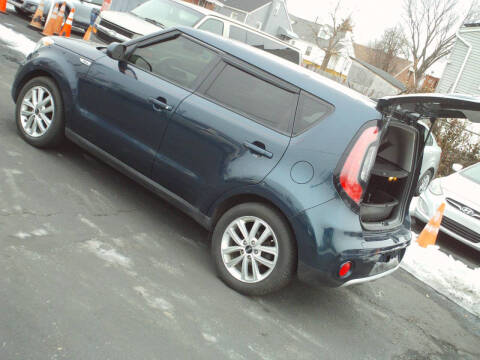 2018 Kia Soul +