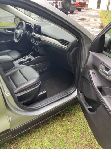 2021 Ford Escape SEL