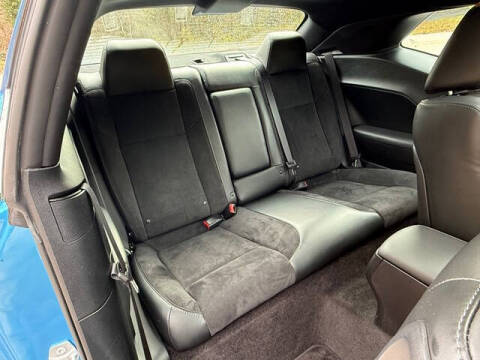 2016 Dodge Challenger 392 HEMI Scat Pack Shaker