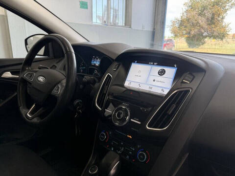 2017 Ford Focus SEL