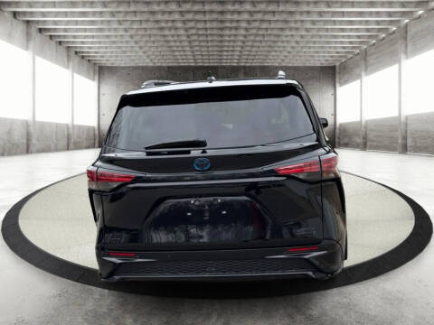 2024 Toyota Sienna XSE 7-Passenger
