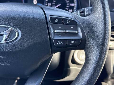 2022 Hyundai Kona SEL