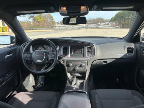 2016 Dodge Charger SE