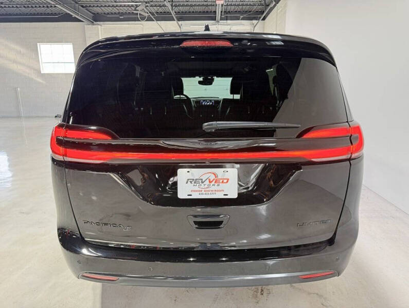 2025 Chrysler Pacifica Limited
