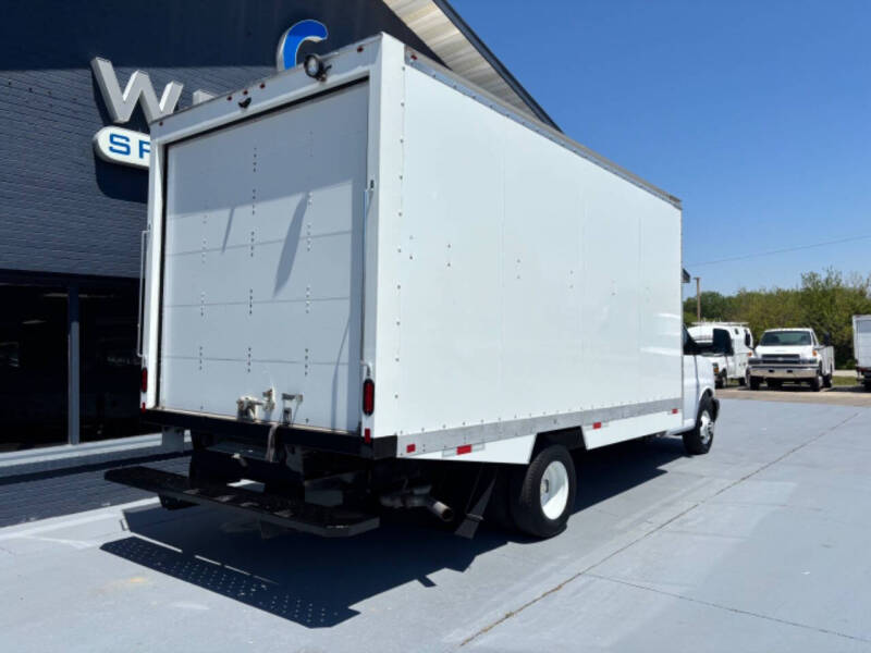 2024 Chevrolet Express Reefer Van