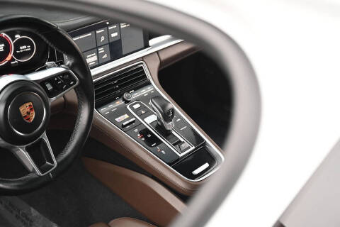 2017 Porsche Panamera 4S