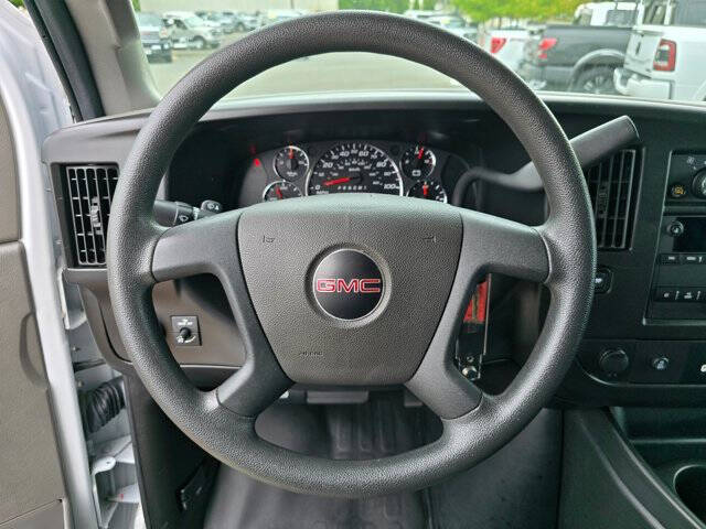 2022 GMC Savana 2500