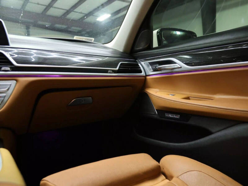 2016 BMW 7 Series 740i