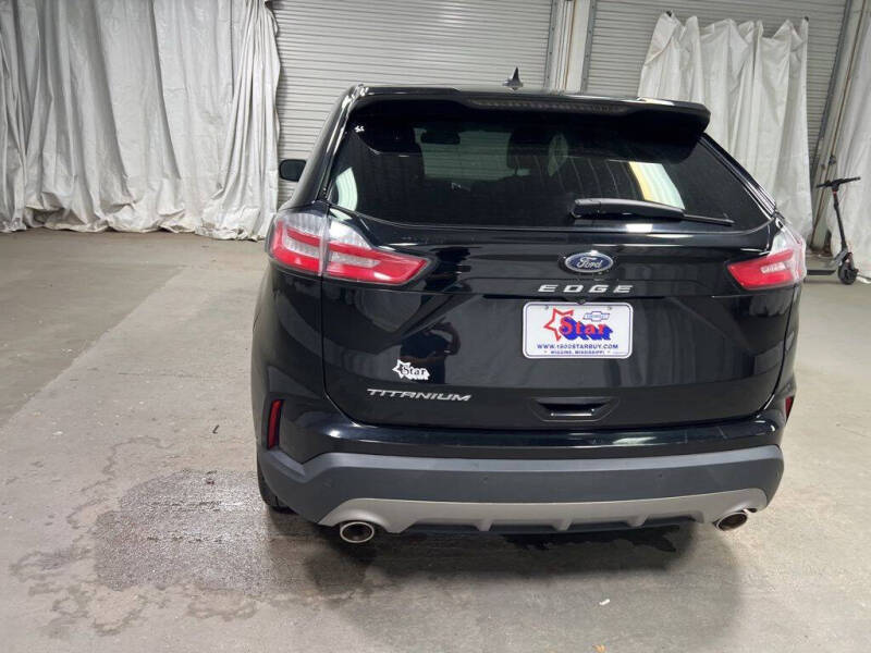 2021 Ford Edge Titanium