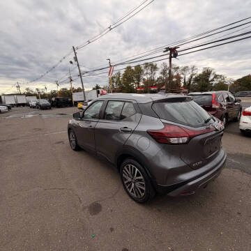 2021 Nissan Kicks SV