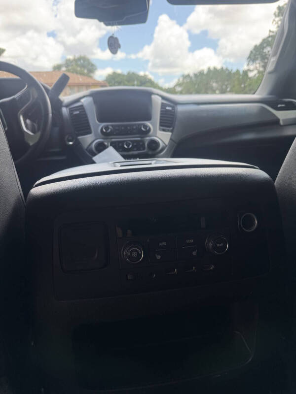 2017 GMC Yukon XL SLT