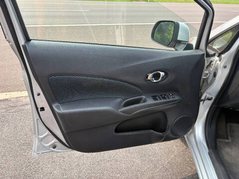 2014 Nissan Versa Note SV