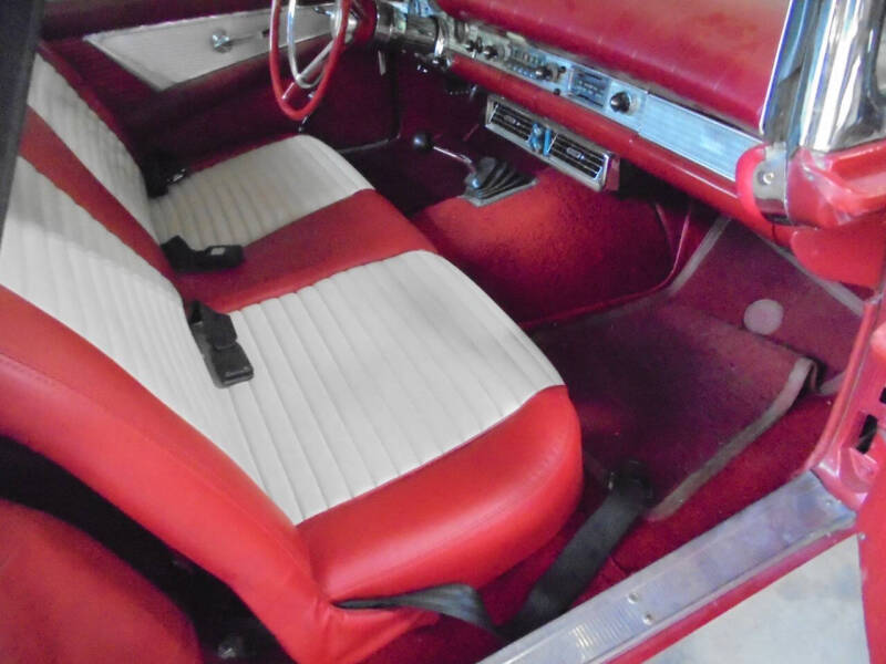 1957 Ford Thunderbird