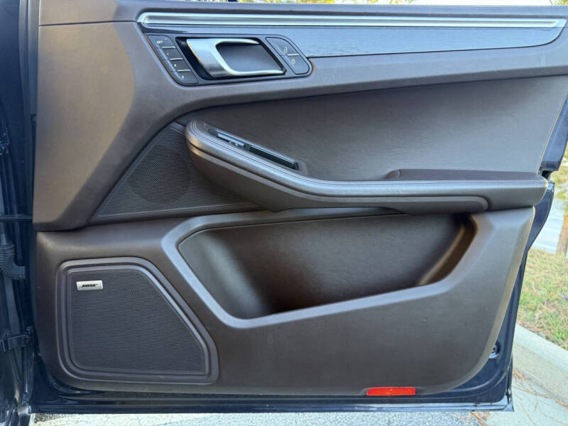 2019 Porsche Macan S