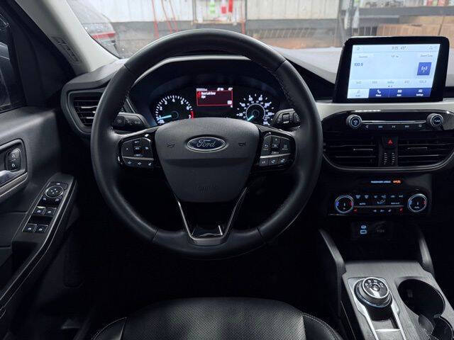 2022 Ford Escape SEL