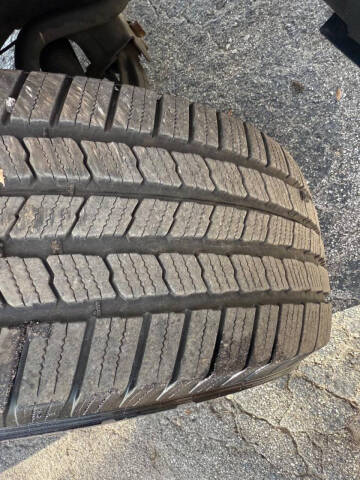 2008 Mitsubishi Raider LS