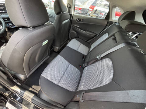 2023 Hyundai Kona SE