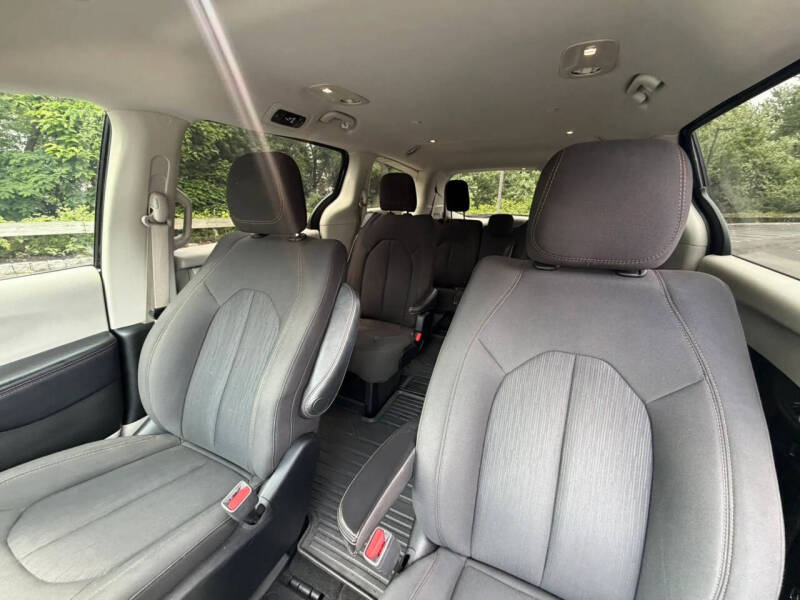 2017 Chrysler Pacifica Touring