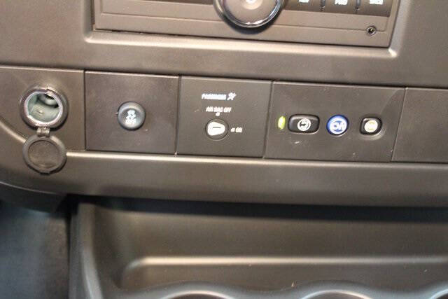 2025 Chevrolet Express 2500