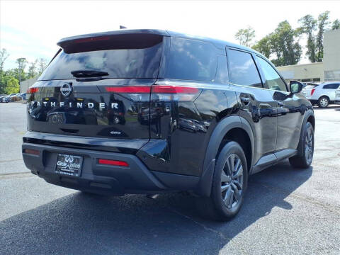 2024 Nissan Pathfinder S
