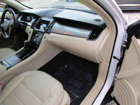 2016 Ford Taurus SEL