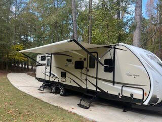 2017 Coachmen FREEDOM EXPRESS for sale at Florida Coach Trader, Inc. in Tampa FL
