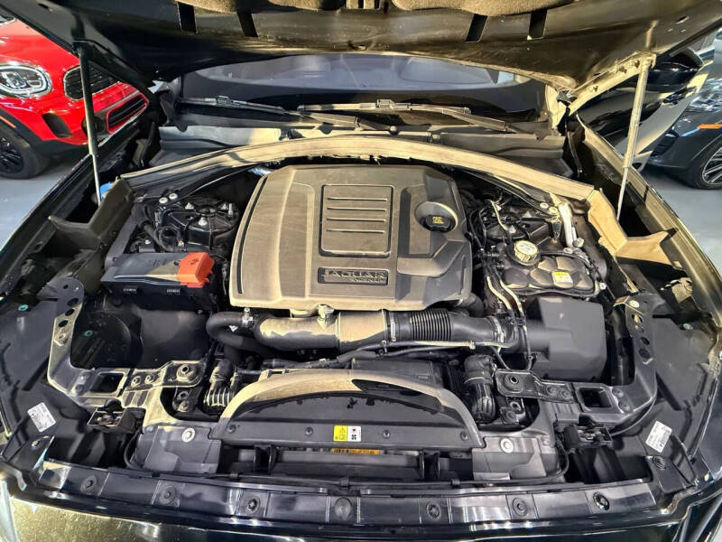 2019 Jaguar F-PACE 30t Prestige