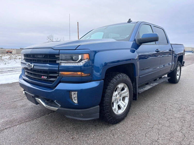 2017 Chevrolet Silverado 1500 LT's photo