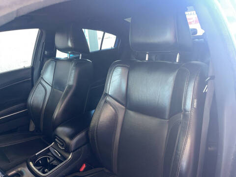 2020 Dodge Charger SXT