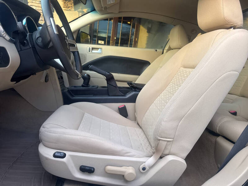 2007 Ford Mustang GT Deluxe