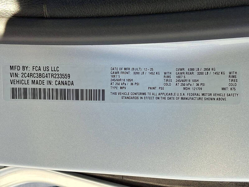 2026 Chrysler Pacifica Select