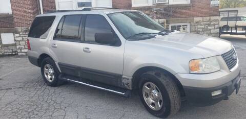 2004 Ford Expedition for sale at DRIVE-RITE in Saint Charles MO