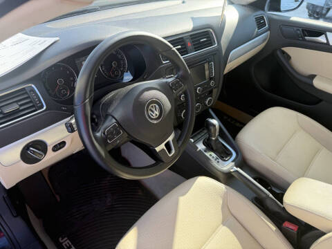 2014 Volkswagen Jetta Hybrid SEL